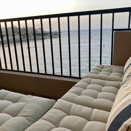 Beach Front High End Apartment, Direct Sea Views. Marsalforn Luaran gambar