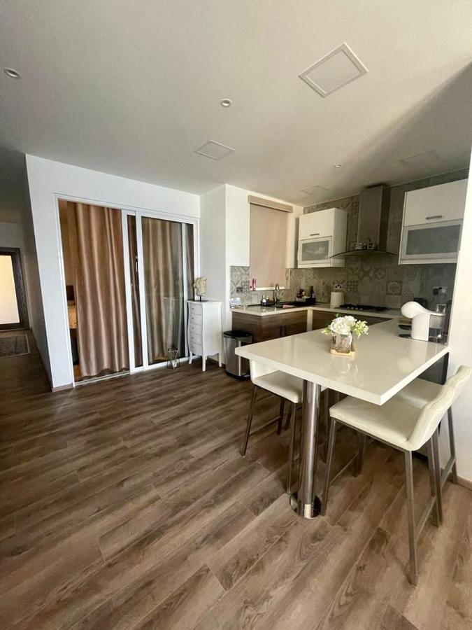 Beach Front High End Apartment, Direct Sea Views. Marsalforn Luaran gambar