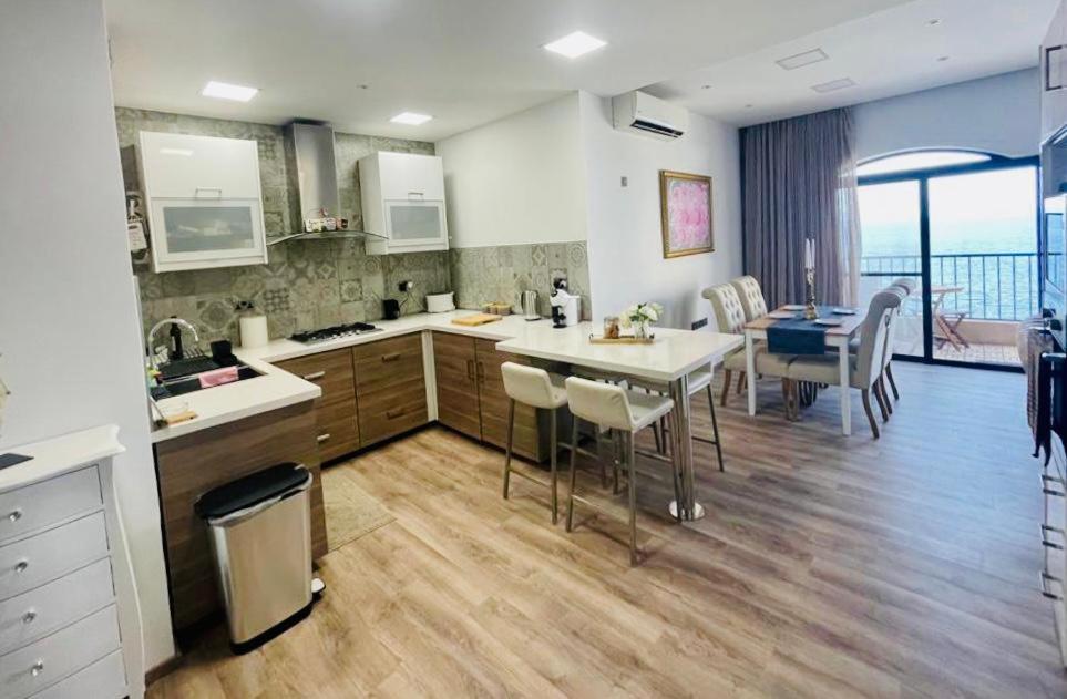 Beach Front High End Apartment, Direct Sea Views. Marsalforn Luaran gambar