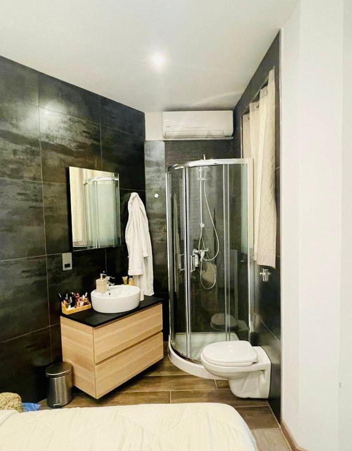 Beach Front High End Apartment, Direct Sea Views. Marsalforn Luaran gambar